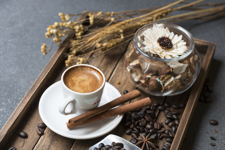 Tradition trifft Moderne: Wie neue Kaffeeformen das soziale Leben beeinflussen