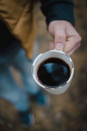 Schwarzwälder Kirsch trifft Kaffeegenuss: Innovative Fusionen klassischer deutscher Torten