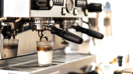 Kaffeeentzug und Arbeitsleben: Auswirkungen auf Konzentration, Produktivität und soziale Interaktionen