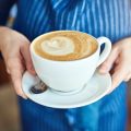 Nährstoffaufnahme durch Kaffee: Was bleibt nach dem Brühen im Getränk erhalten?