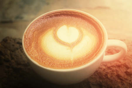 Kaffeehäuser in kleinen Städten und auf dem Land: Zwischen Tradition und Moderne