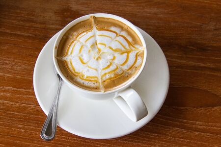 Innovative Materialien für nachhaltige Kaffeebecher: Ein Überblick aktueller Entwicklungen