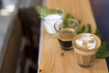 Wiener Kaffeehauskultur versus deutsche Kaffeekultur: Ein Vergleich