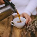 Die Bedeutung der Ziehzeit für das Aroma bei der French Press