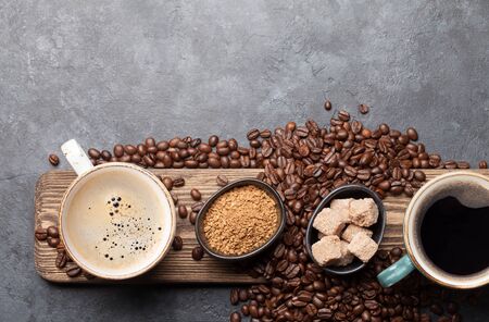Vegane Alternativen: Latte Art mit Hafer-, Soja- und Mandelmilch