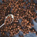 Kaffeekonsum im Alter: Soziale Vorteile und Herausforderungen