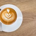 Kaffee-Bars und Cafés: So prägt die Aeropress die deutsche Kaffeekultur